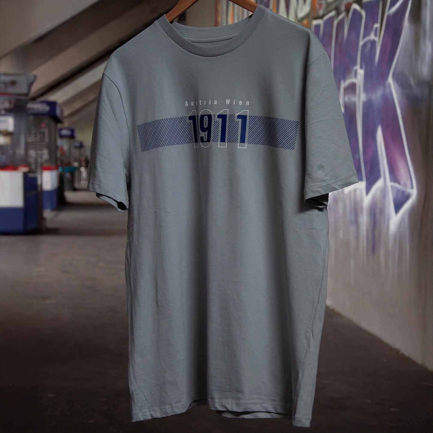 T-Shirt AW grau